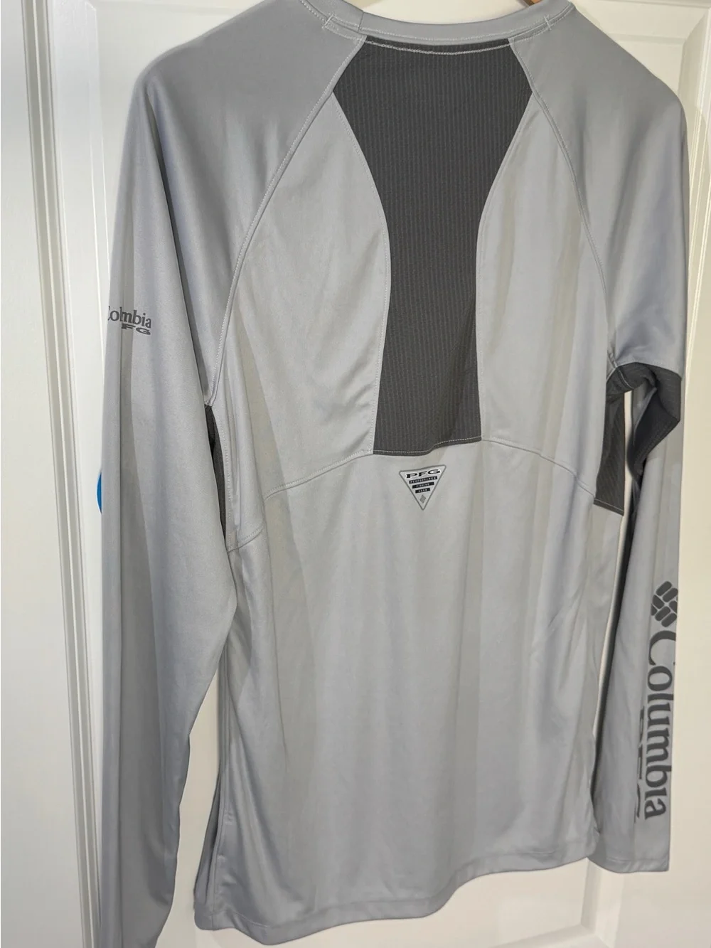 Brand new Columbia Light Gray PFG Long-Sleeve Men's Rash Guard